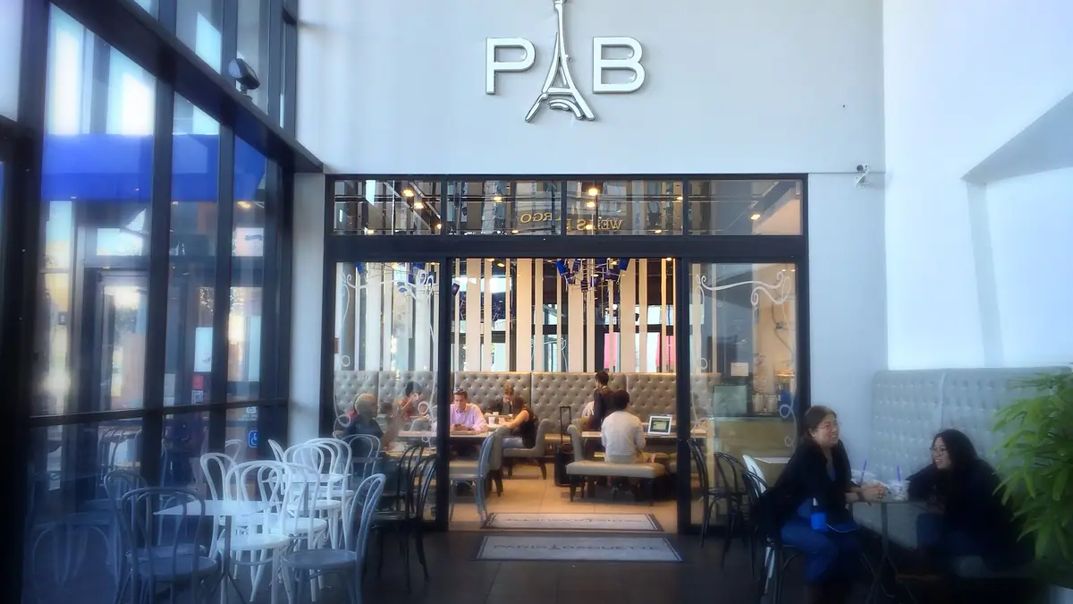 Bakery bakes